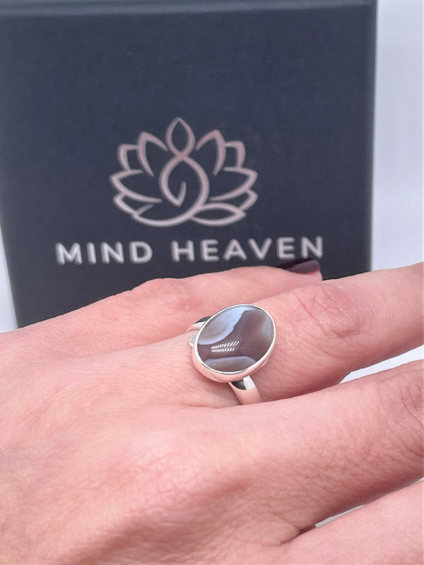 Banded agate gemstone oval Silver Ring