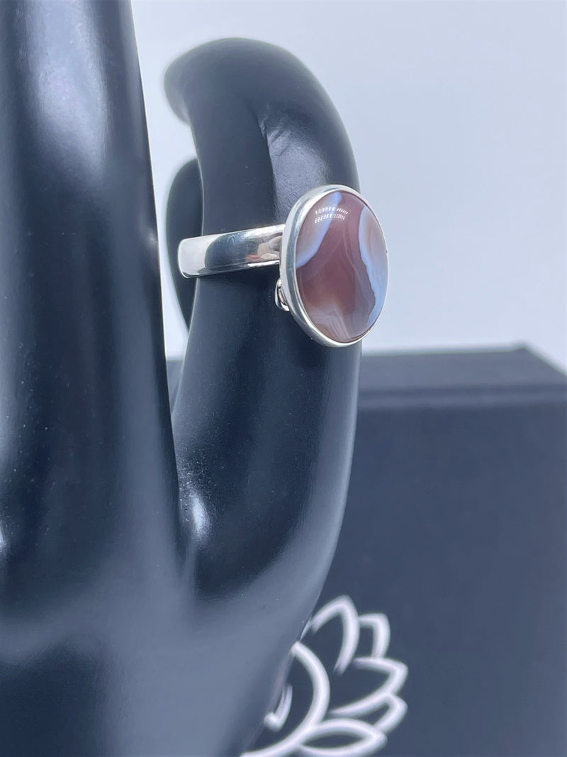 Banded agate gemstone oval Silver Ring