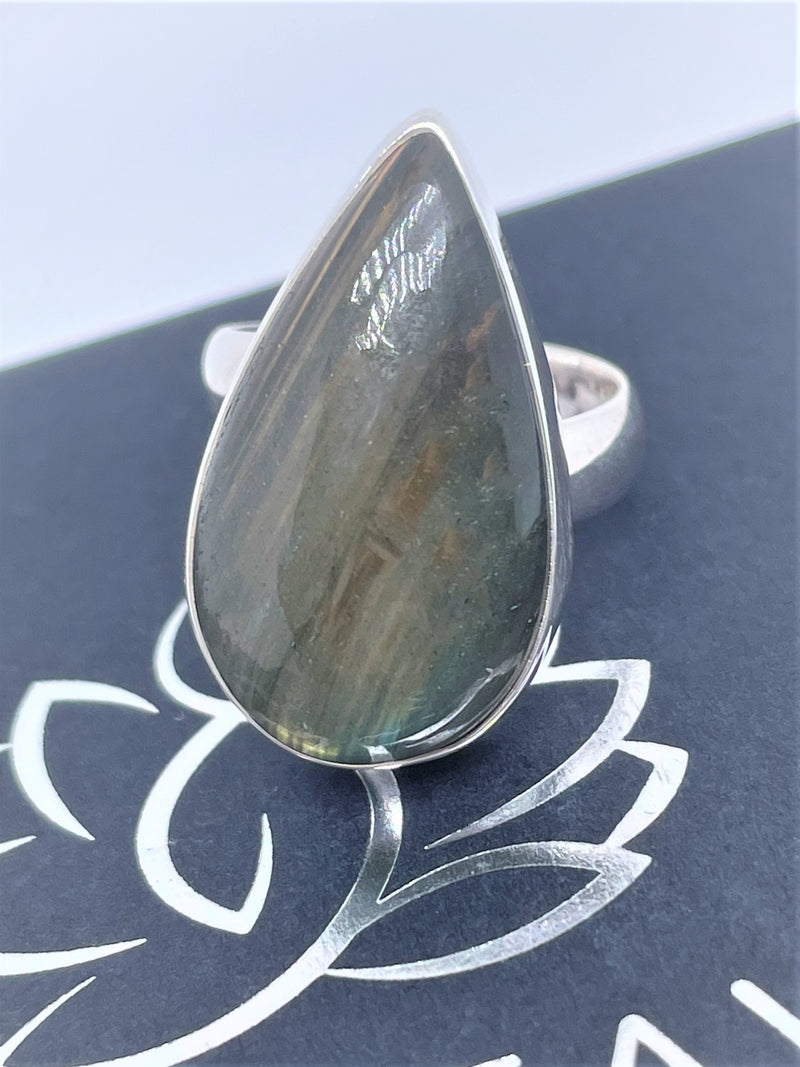 Drop Labradorite Sterling Silver Ring