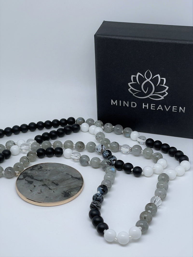 Mynd-Glow handcrafted beads necklace labradorite, black onyx and agate gemstones
