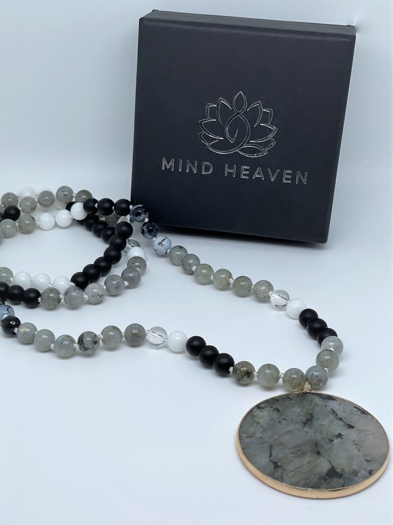 Mynd-Glow handcrafted beads necklace labradorite, black onyx and agate gemstones